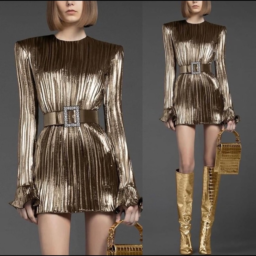 Beautiful gold mini dress with belt